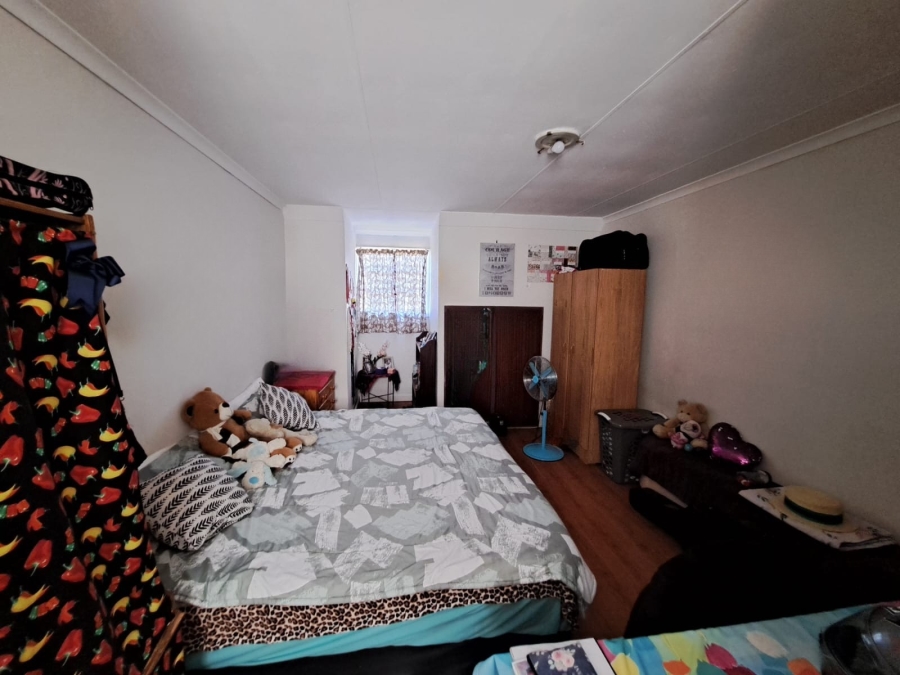4 Bedroom Property for Sale in Safari Gardens North West